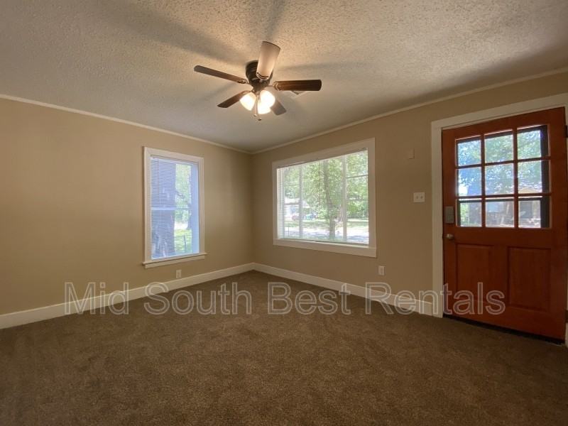 1908 Boyce St - Photo 3 of 8