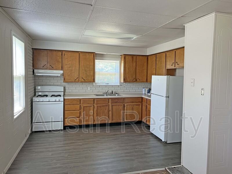 1165 Olivette Dr - Photo 2 of 6