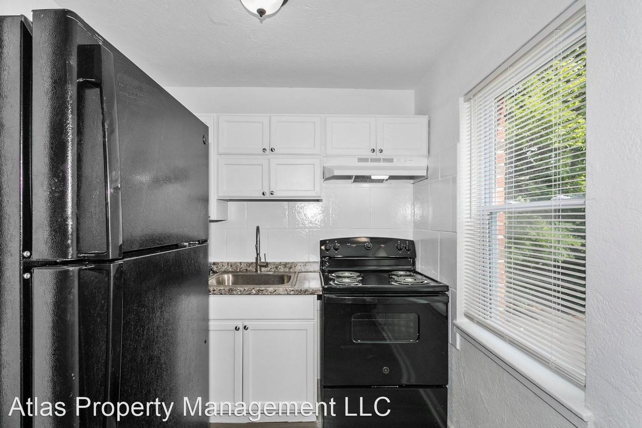 1613 Everett Ave - Photo 2 of 13