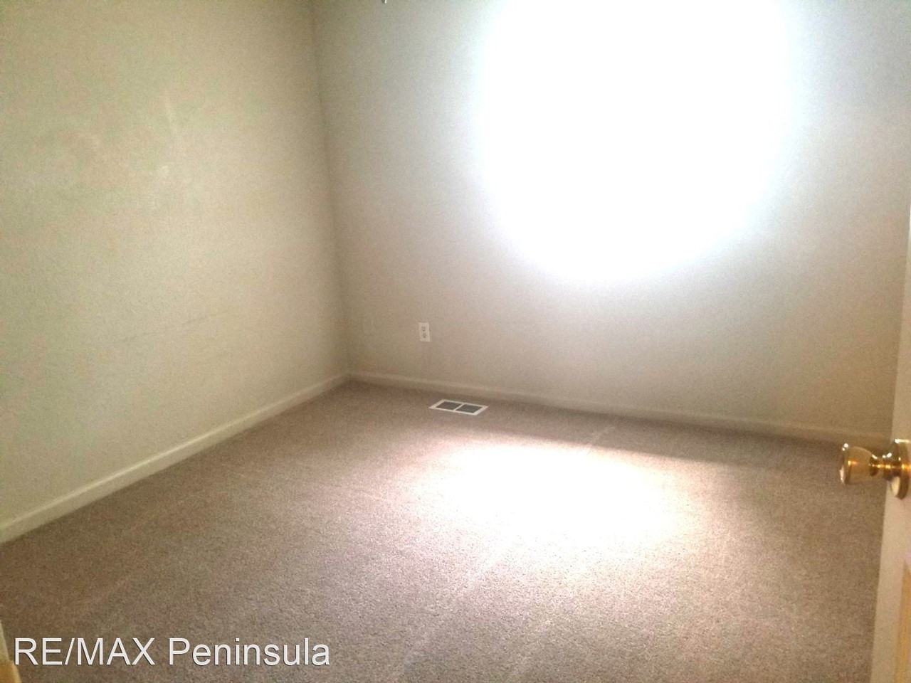 1815 Olde Buckingham Rd - Photo 3 of 16