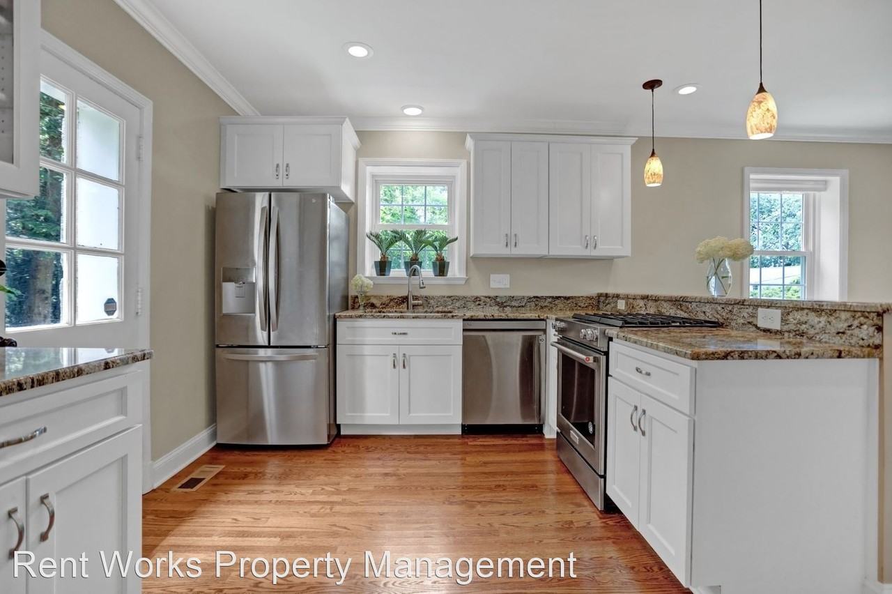 635 Round Oak Rd - Photo 3 of 48