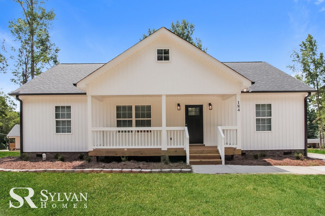 184 Washington St - Photo 2 of 14