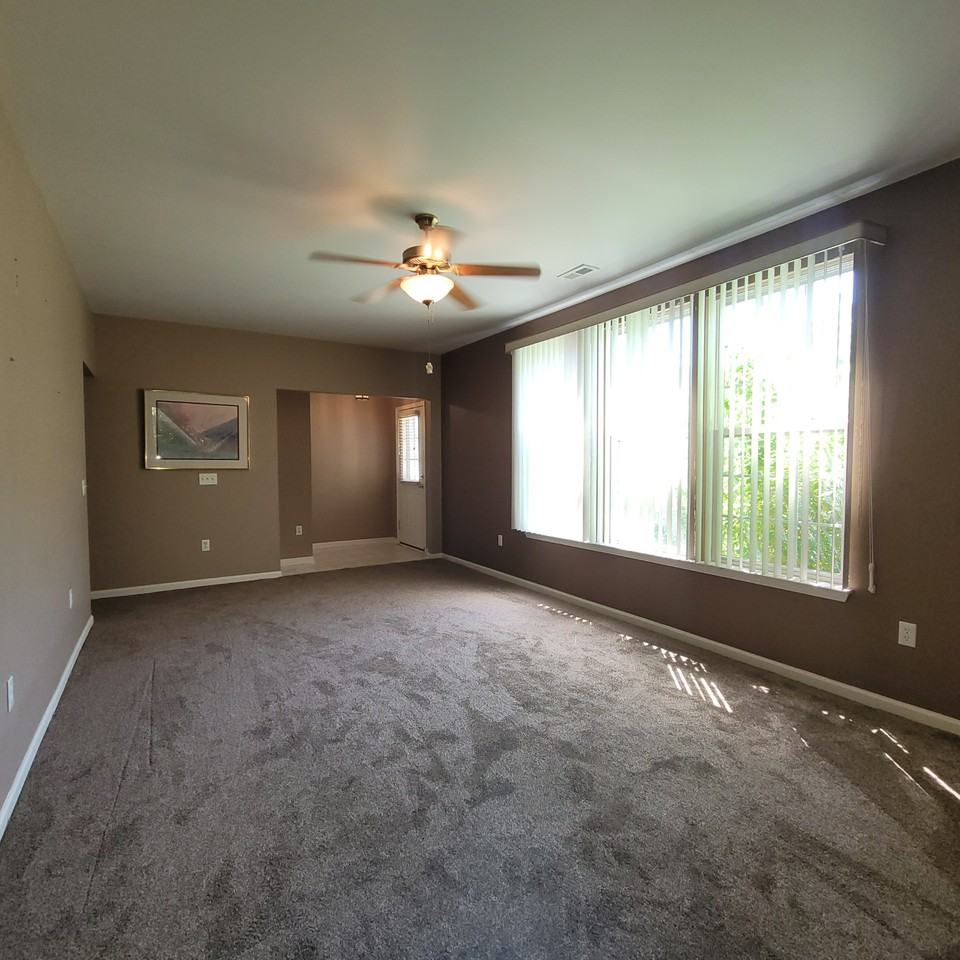 26812 Kirkway Cir - Photo 2 of 19