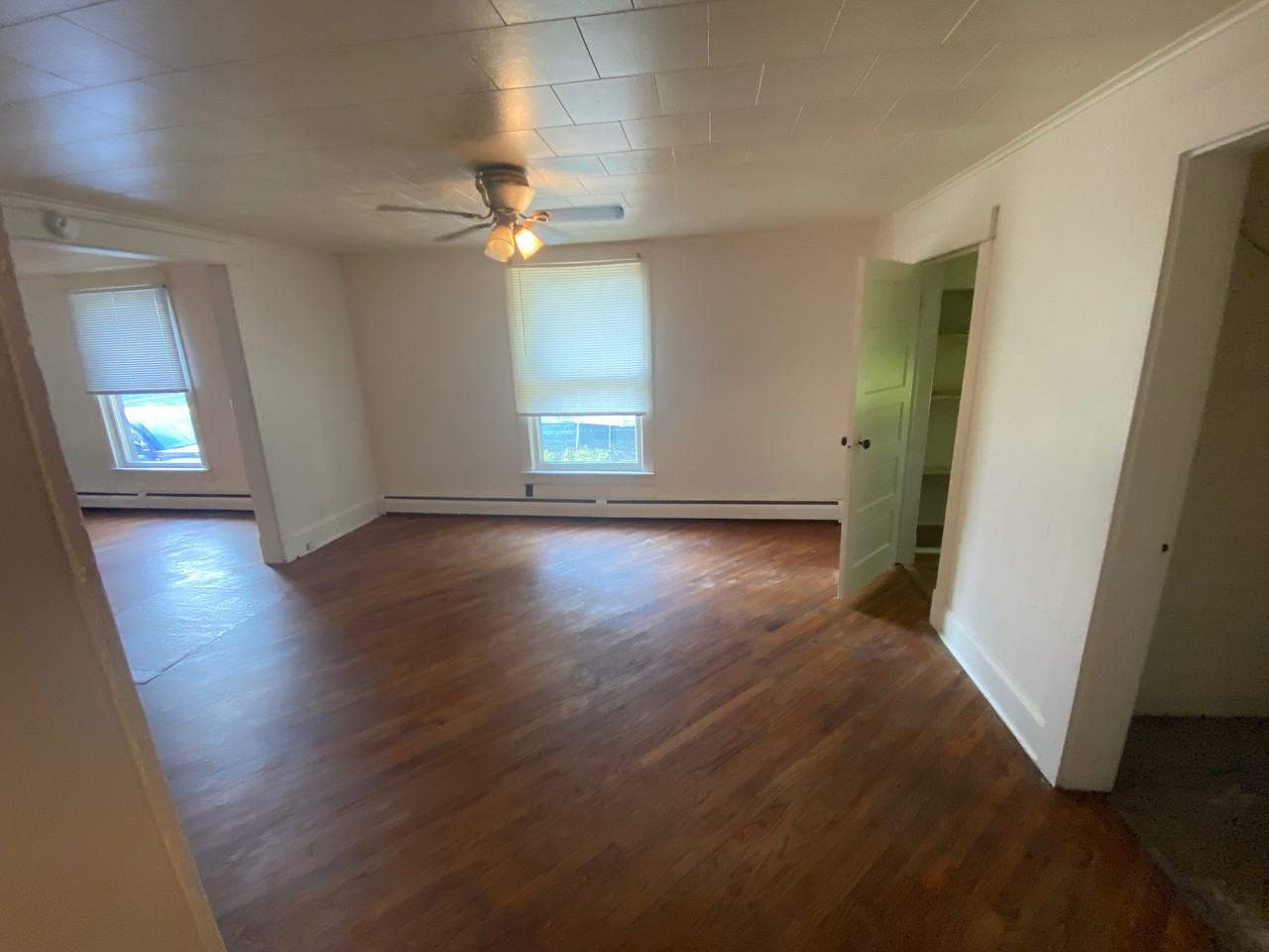 616 S 18th St - Photo 2 of 5