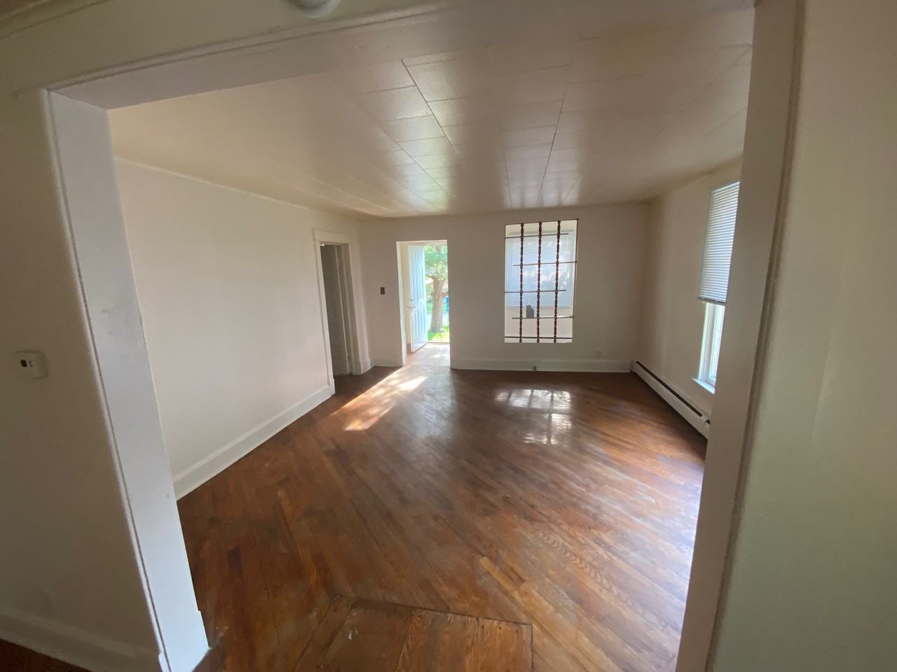 616 S 18th St - Photo 3 of 5