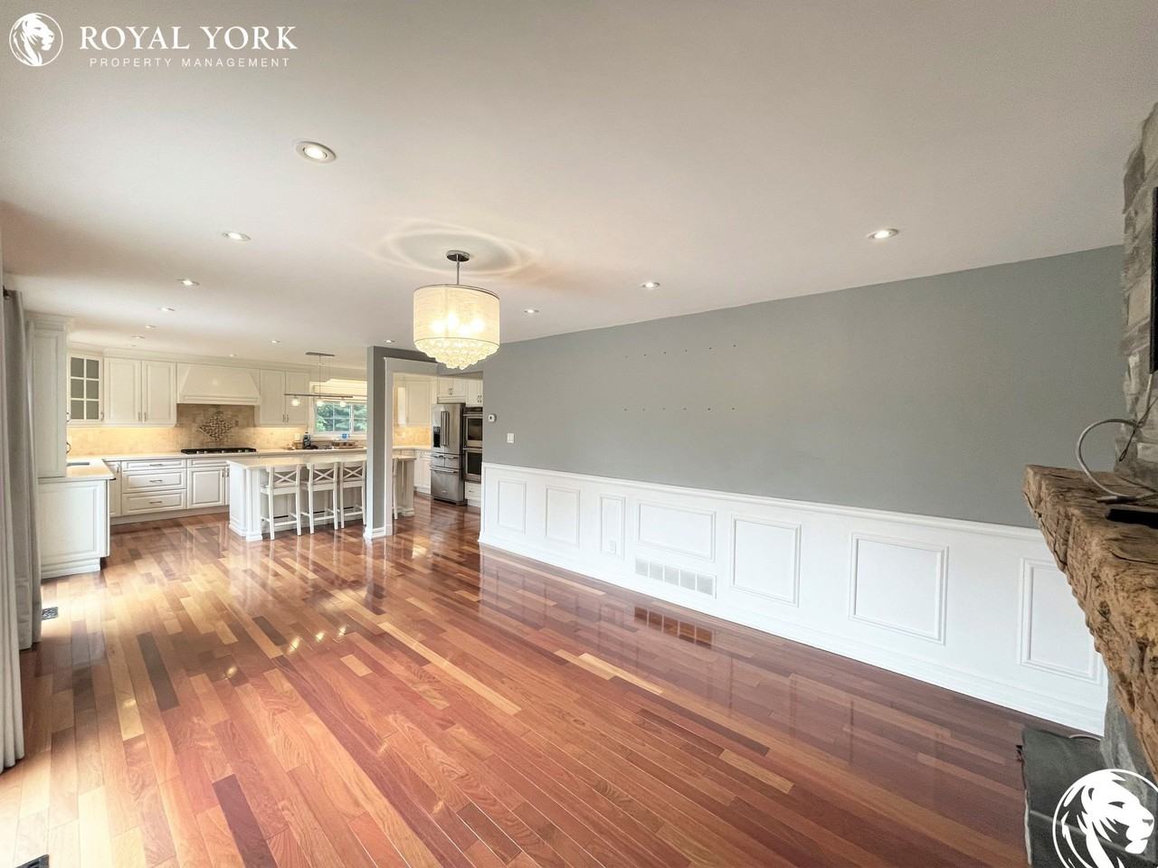 33 33 Sandal Wood Drive - Photo 2 of 49