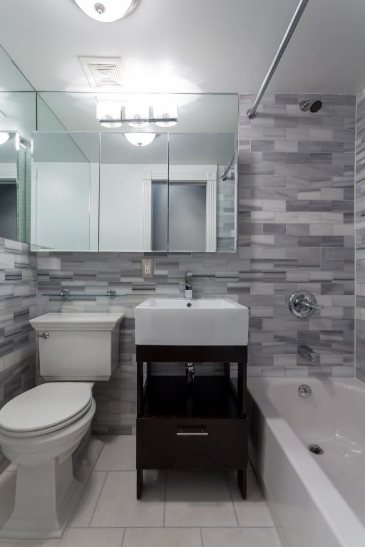 309 W 97th St #5N - Photo 6 of 8