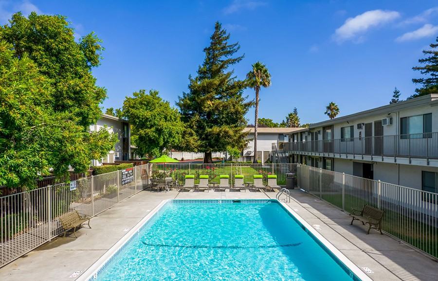 AUTUMN OAKS APARTMENTS - Photo 5 of 11