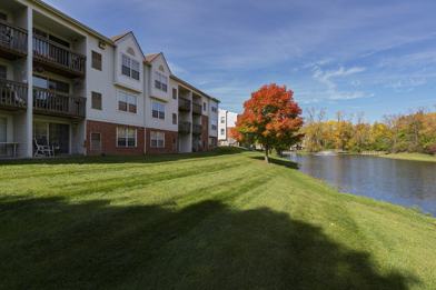 Ponds at Georgetown Apartments - 2511 Packard St, Ann Arbor, MI 48104 ...