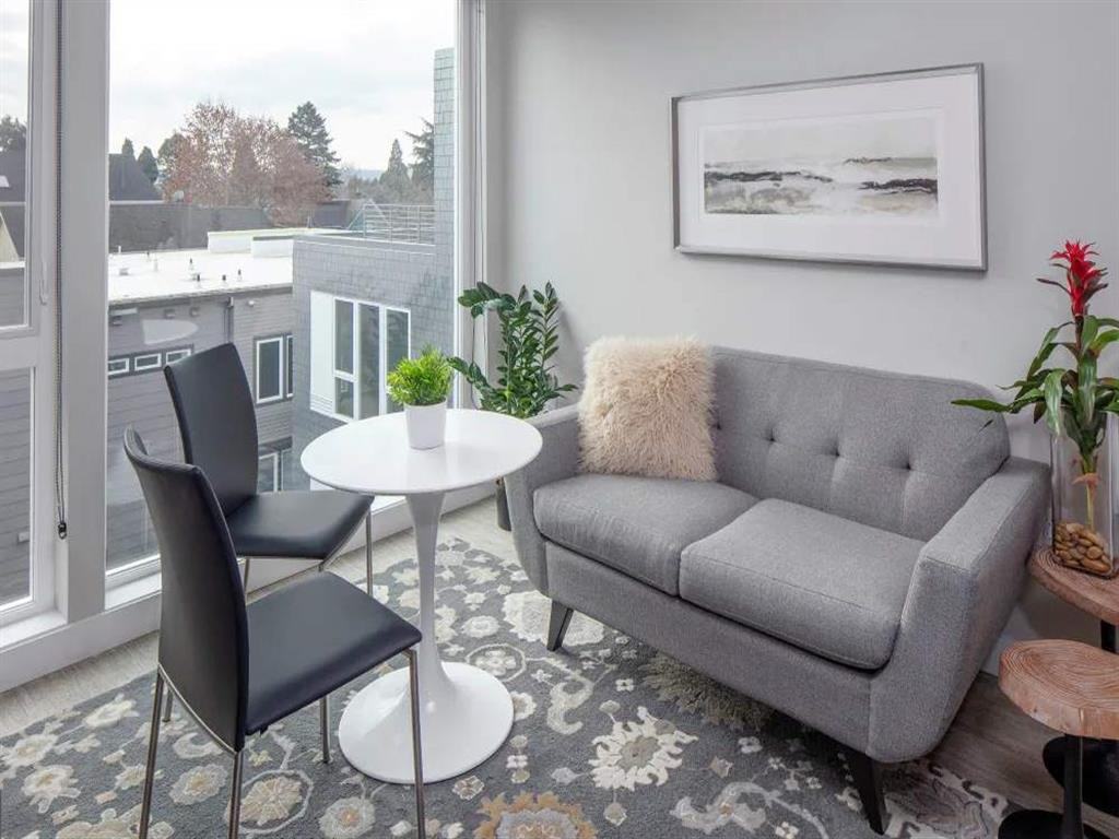 Division 30 Apartments - Photo 2 of 37