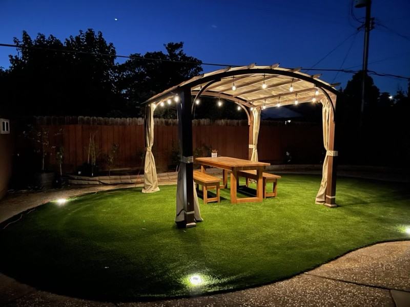 Whirlaway Dr & Discovery Ave