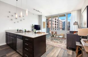 featured image of 469 W Huron St #2-2