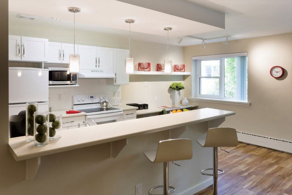 1060 Brazier Street - Photo 3 of 13