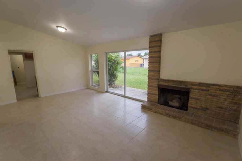 19610 Nw 6th Ct - Photo 3 of 18