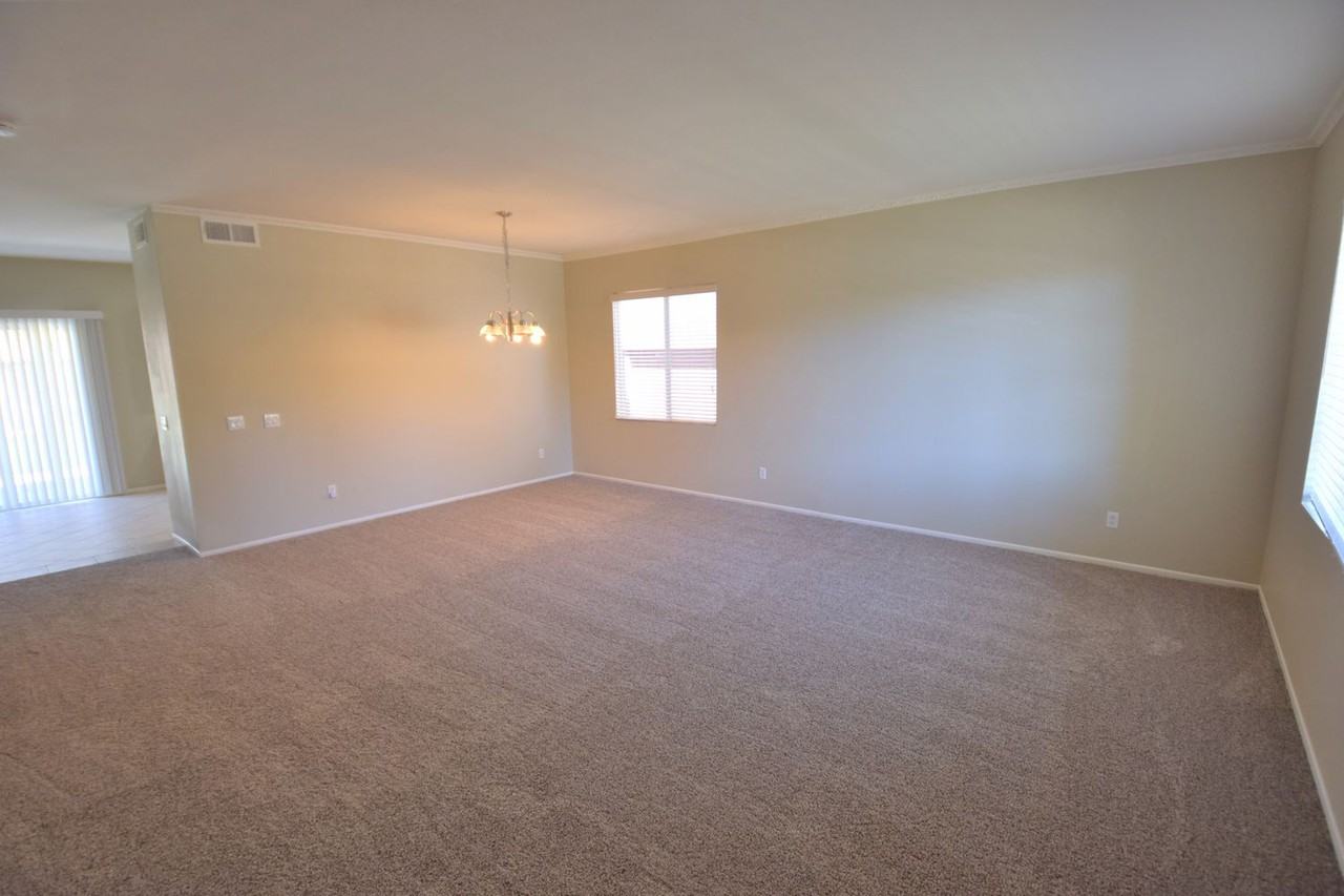 3344 Saguaro Ln - Photo 3 of 15