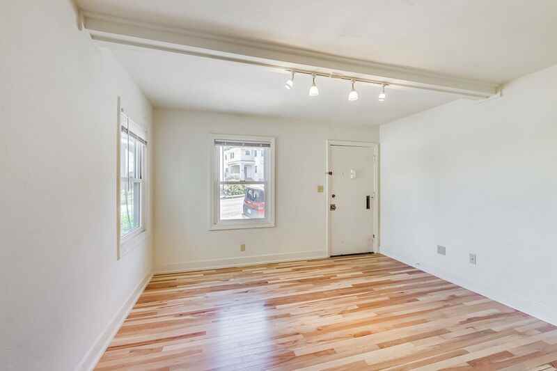 805 Macarthur Blvd - Photo 2 of 23