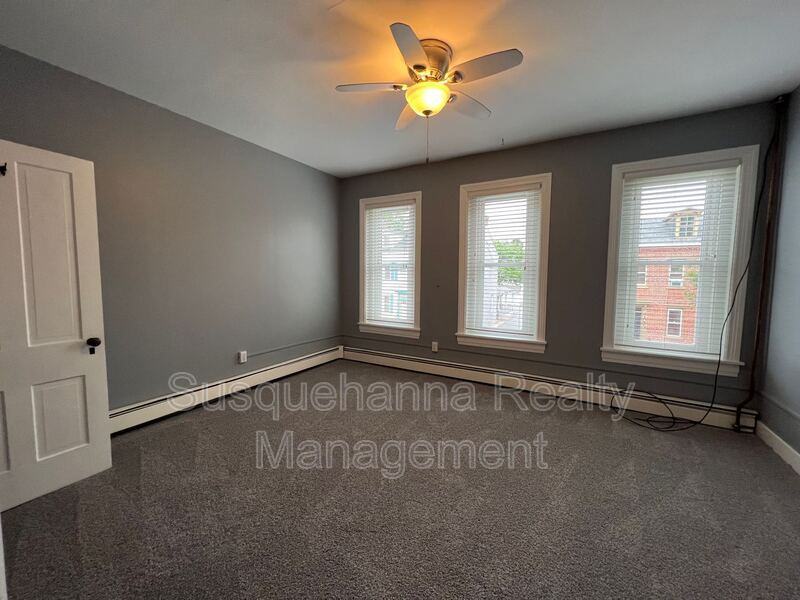 24 N 7th St - Photo 2 of 21