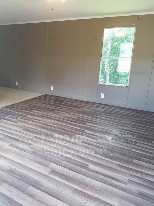 107 Jean Ln - Photo 3 of 9