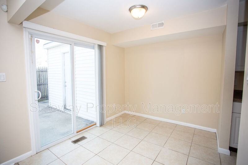 16 Lerner Ct - Photo 4 of 15