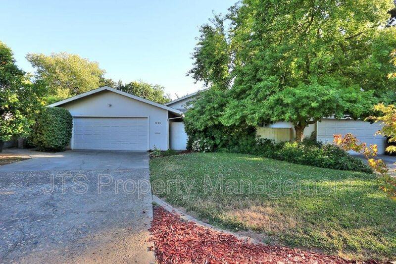 1060 Sand Bar Cir - Photo 2 of 50