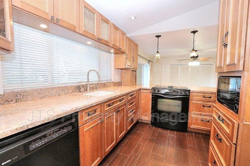 1060 Sand Bar Cir - Photo 6 of 50