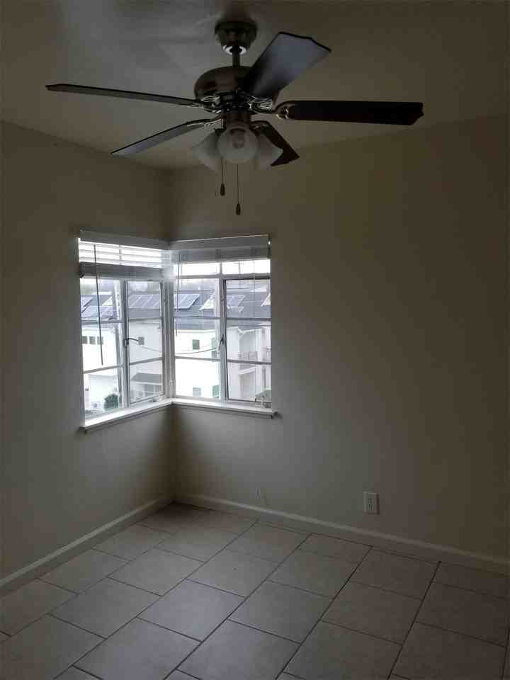 2517 2517 S Street - 11 #11 - Photo 3 of 16