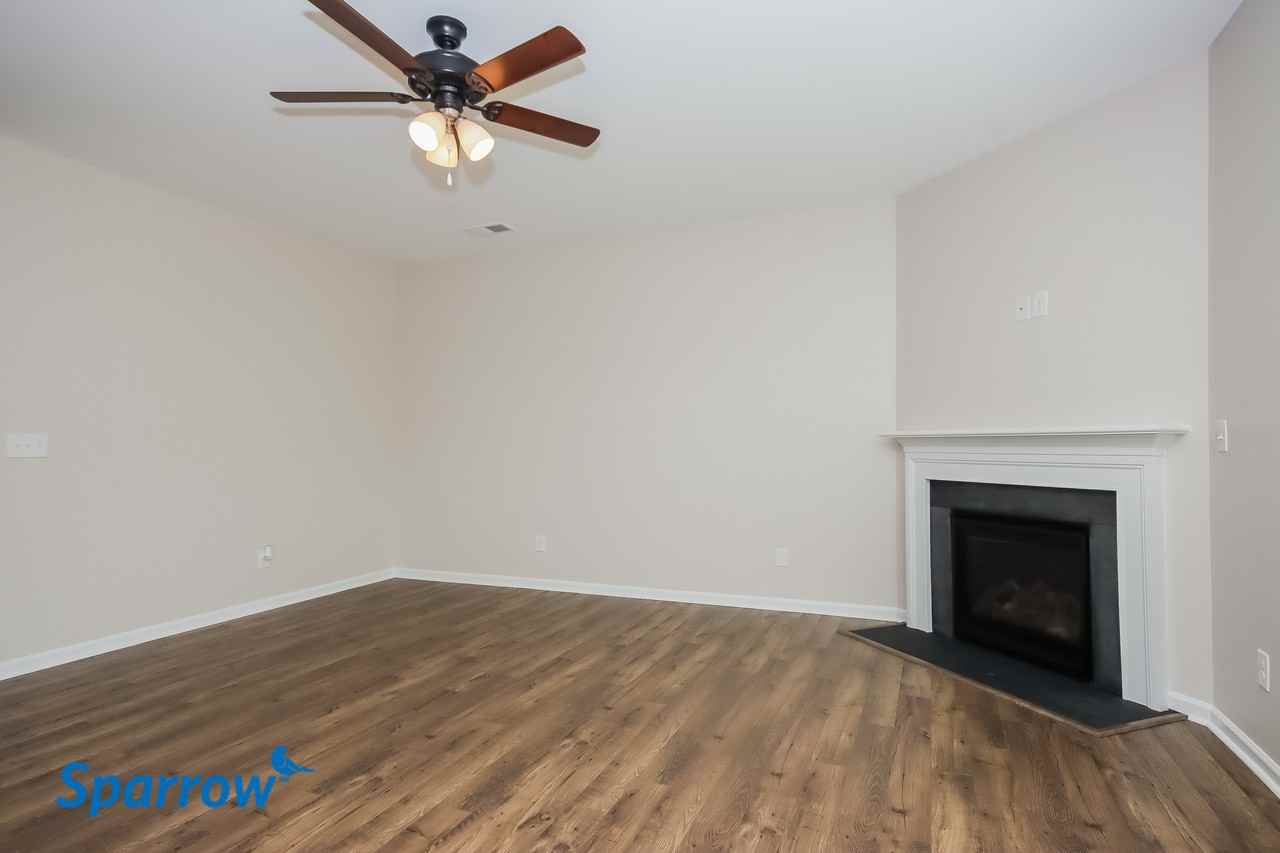 213 Atwater Landing Dr - Photo 3 of 15