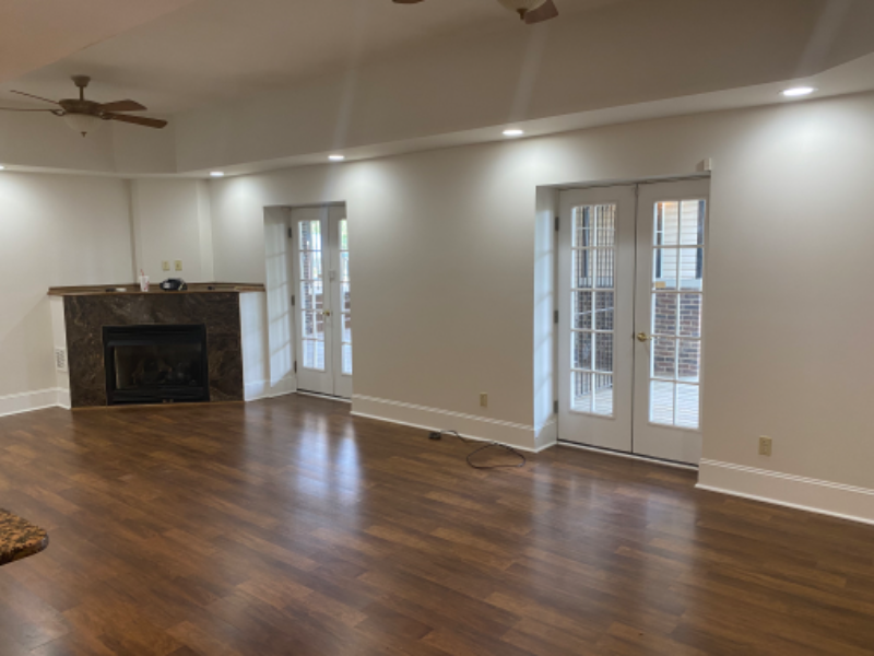 609 S Green St #200 - Photo 3 of 11