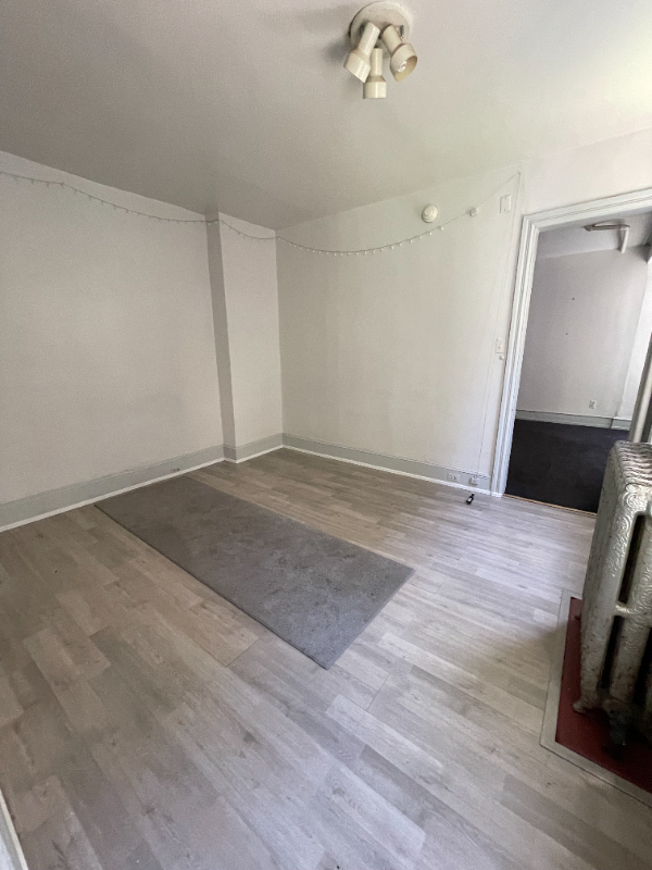 208 South 41st Street - Photo 6 of 15