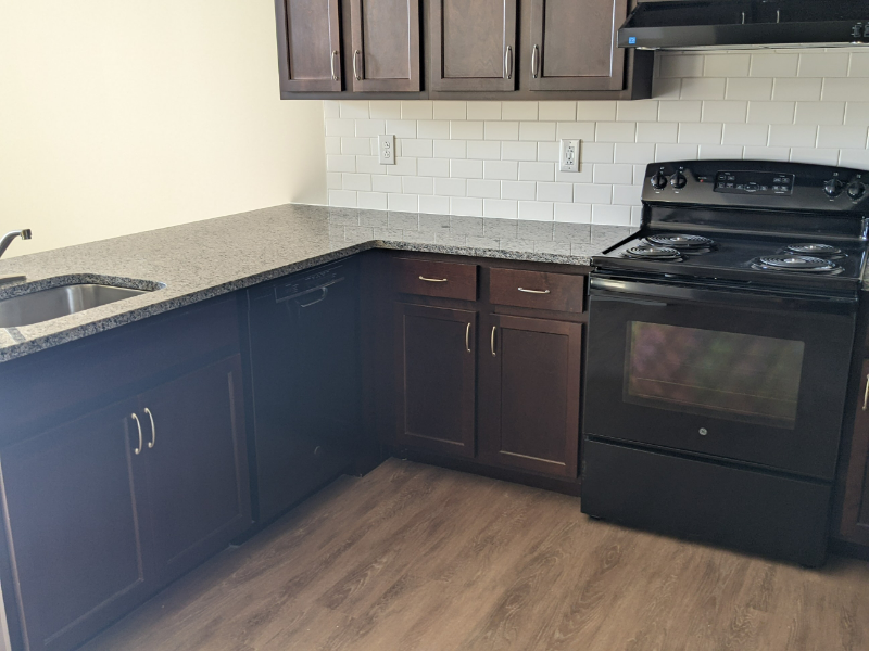 7100 Sansom St - Photo 3 of 10