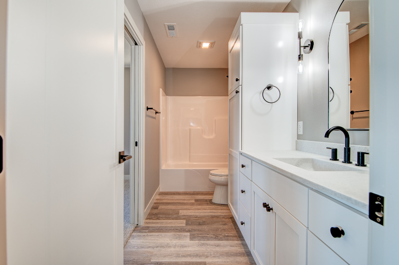 172 W Bay Rd #A - Photo 7 of 15