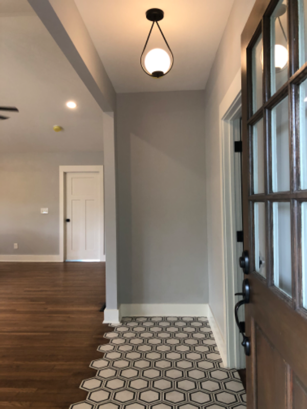 704 Tremont St - Photo 2 of 12