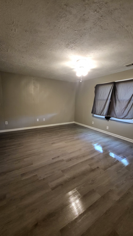 3070 Ragsdale Dr - Photo 2 of 12