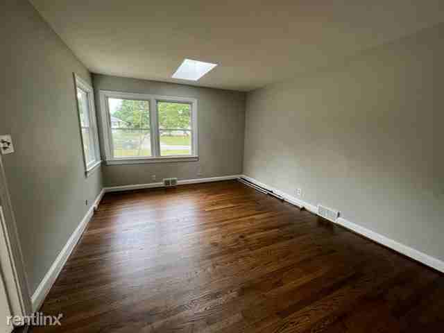 2506 Fernwood Dr - Photo 2 of 14