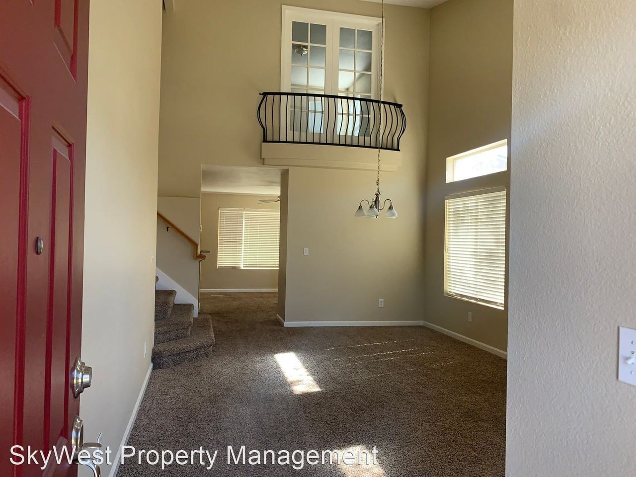 9122 Leland Oaks Ct - Photo 3 of 28