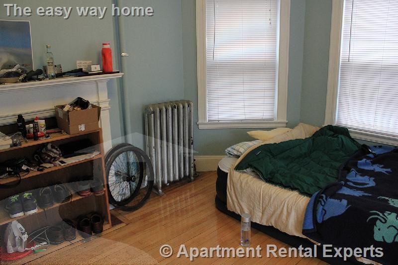 154 Magazine St #1 - Photo 3 of 9