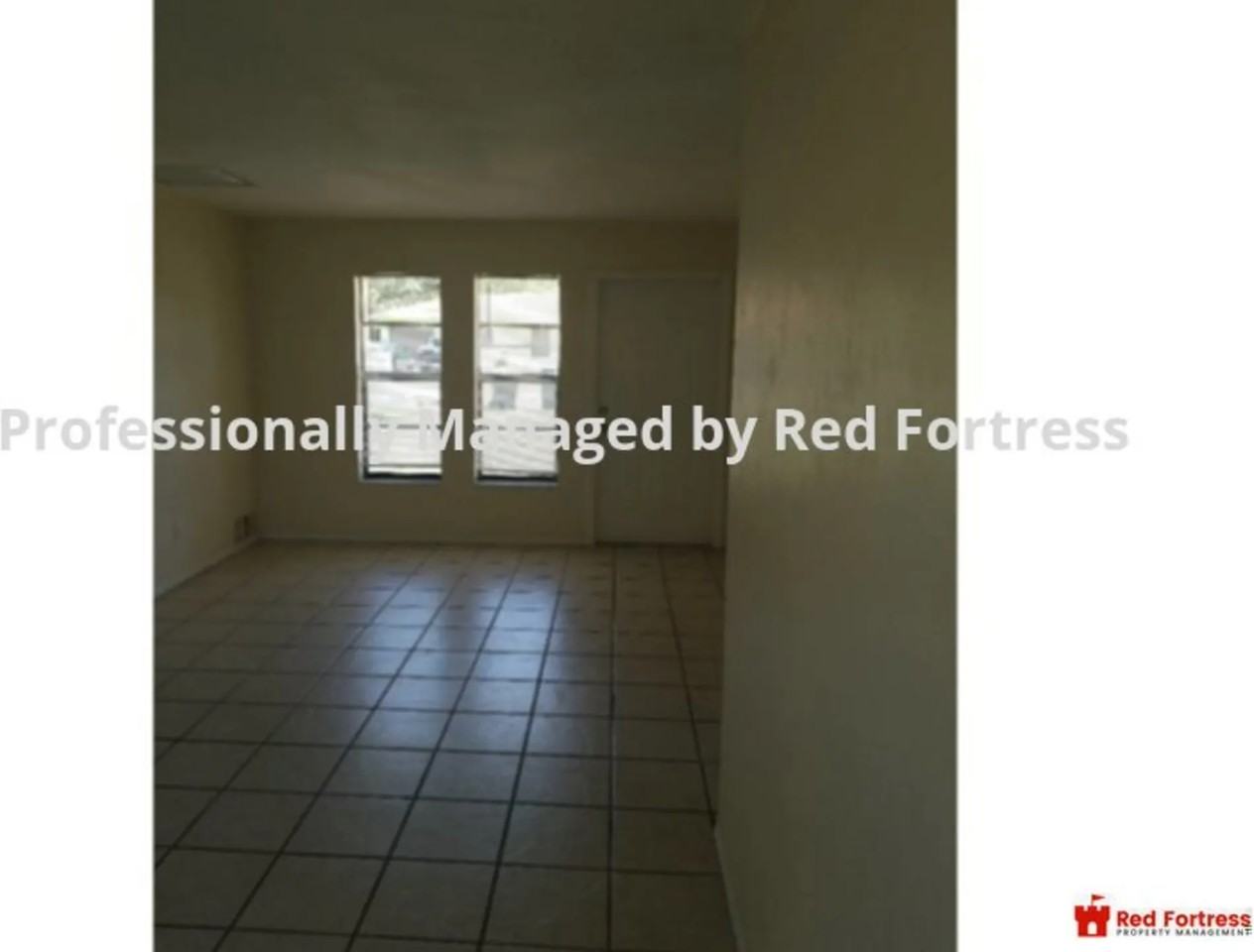 2639 Lime St - Photo 3 of 10