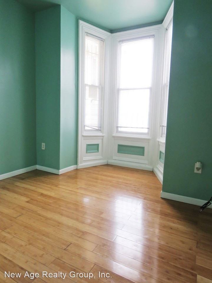 4220 Chestnut Street - Photo 2 of 12