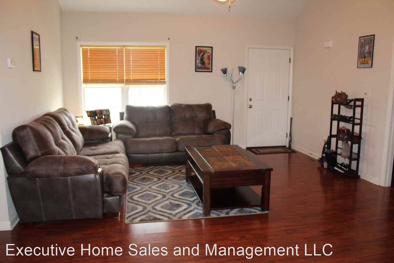 200 Labrador Ct - Photo 2 of 15