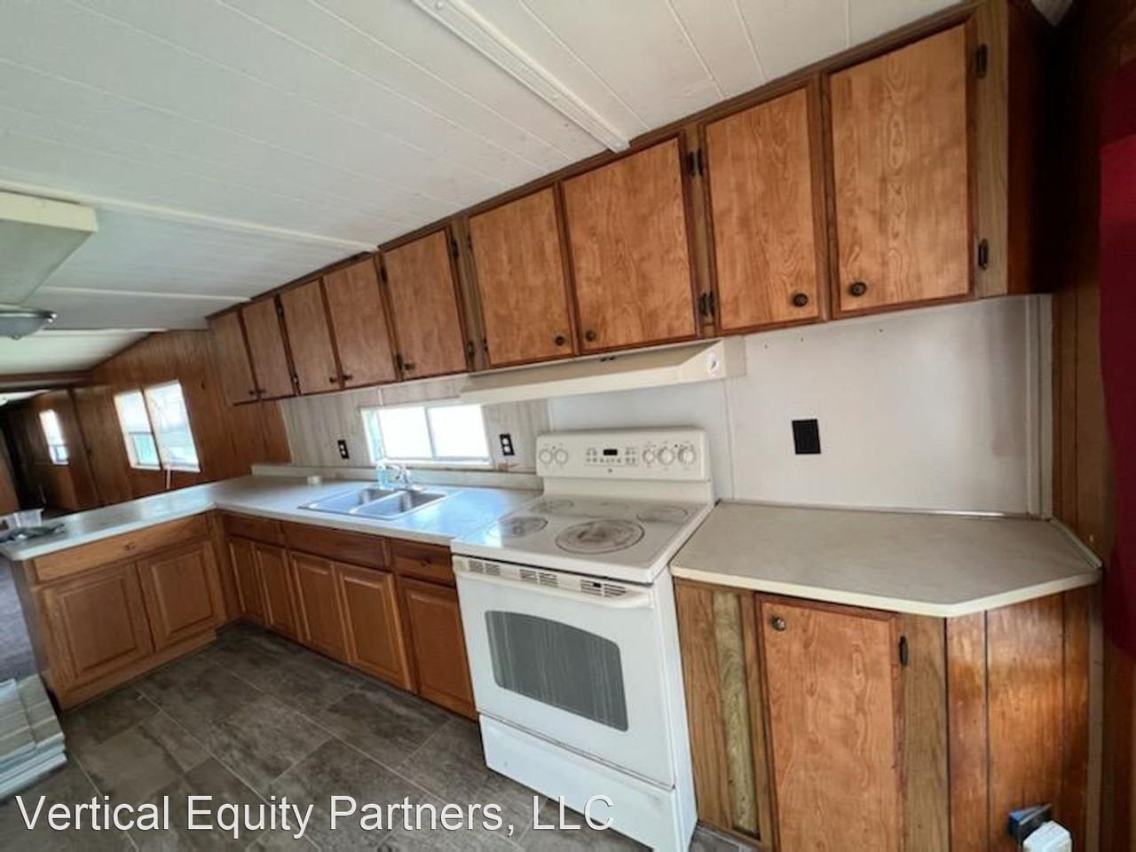 4909 Coronet Rd - Photo 3 of 7