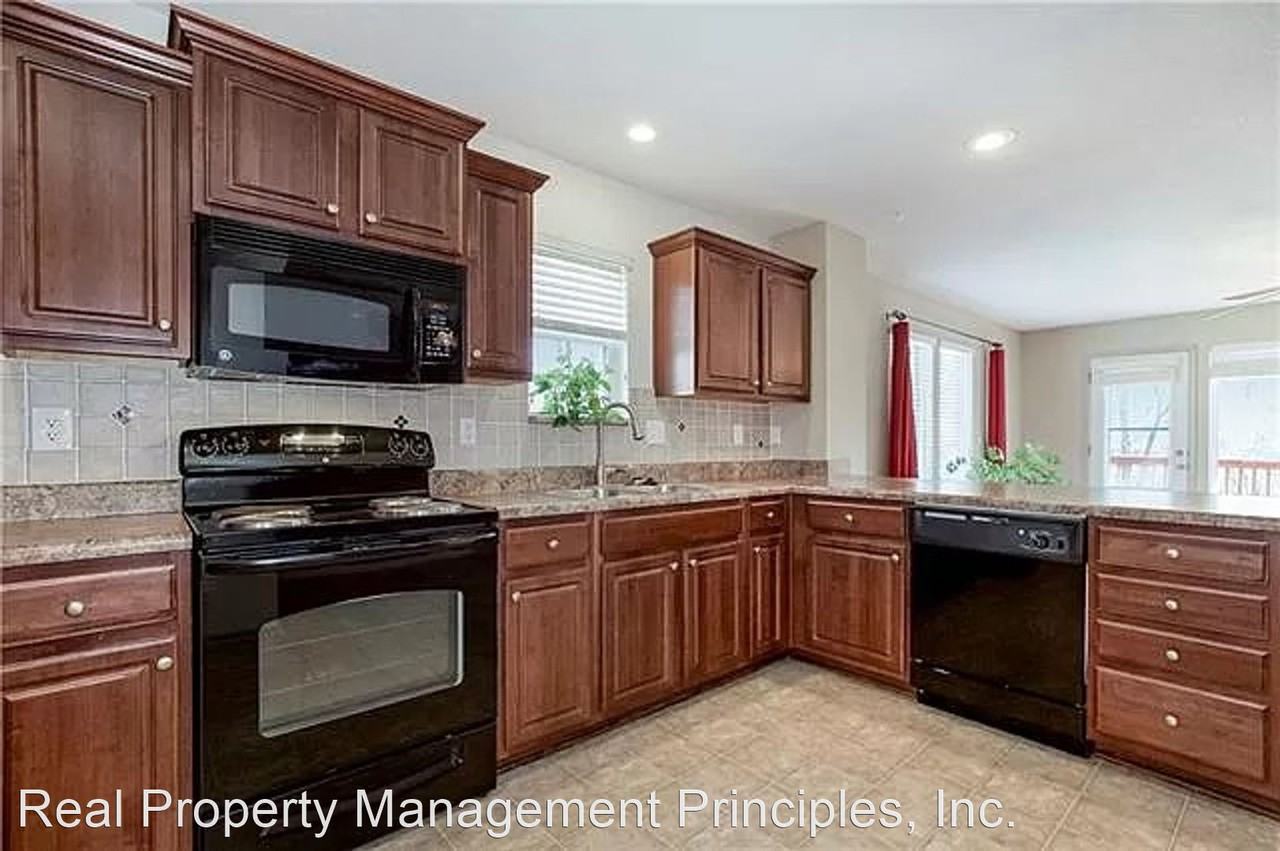 15405 Nw 123rd St - Photo 2 of 17