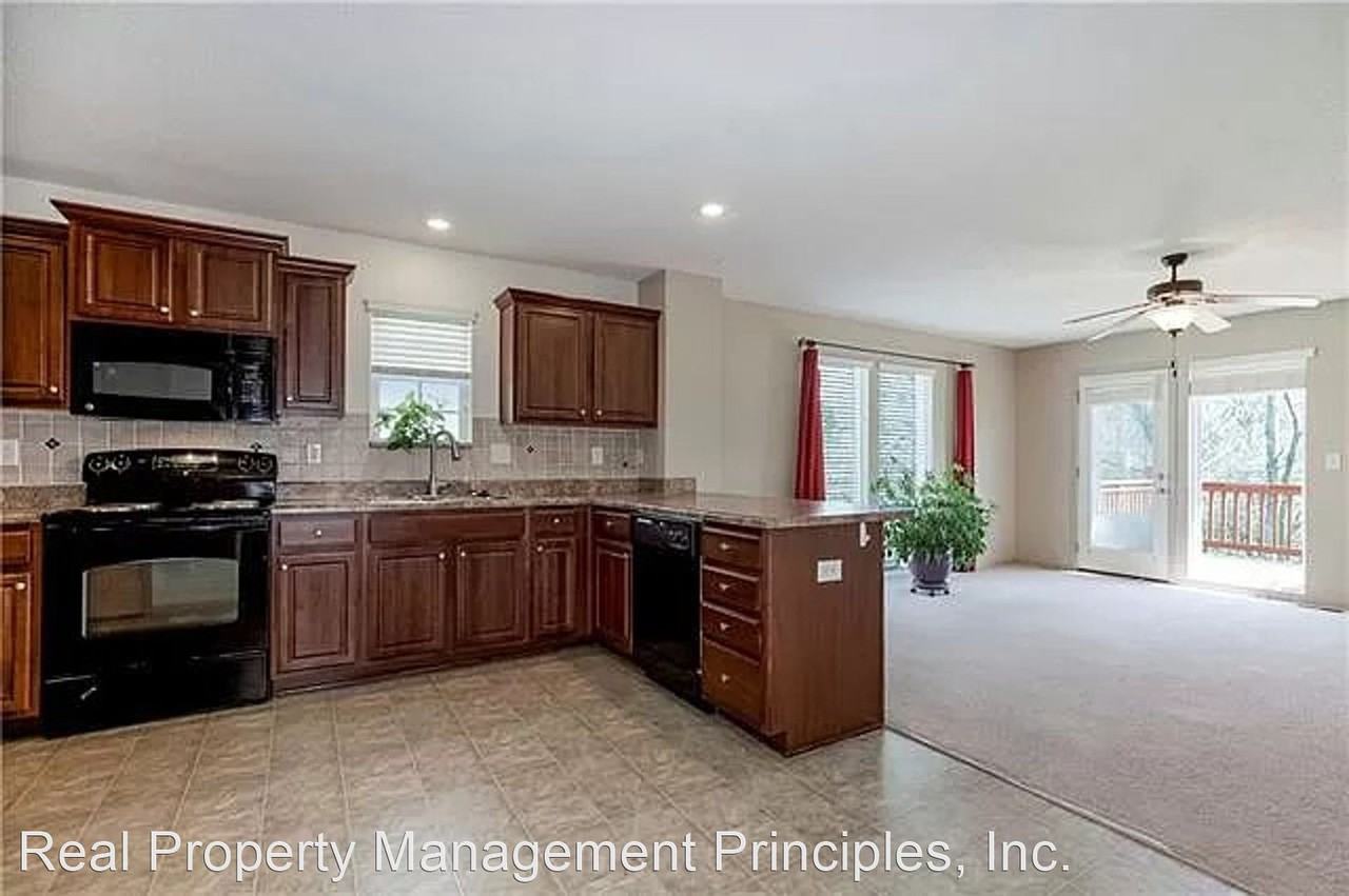 15405 Nw 123rd St - Photo 3 of 17