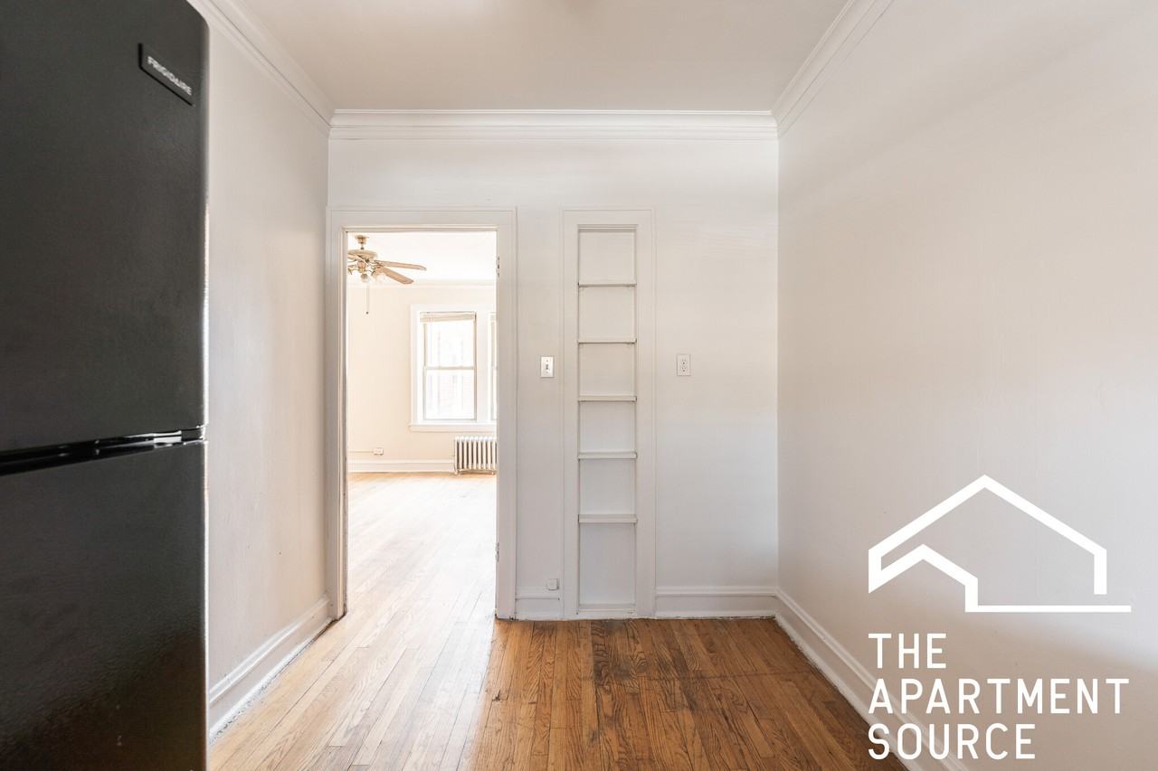 2105 Grove Ave #101 - Photo 2 of 6