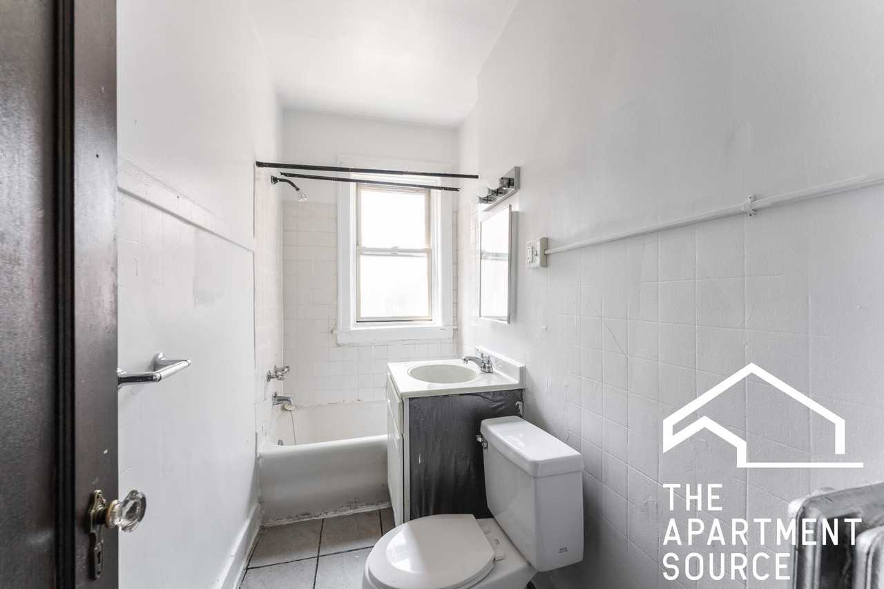 2107 Grove Ave #303 - Photo 7 of 7