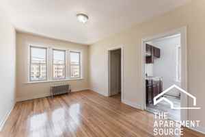 featured image of 2109 Grove Ave #207