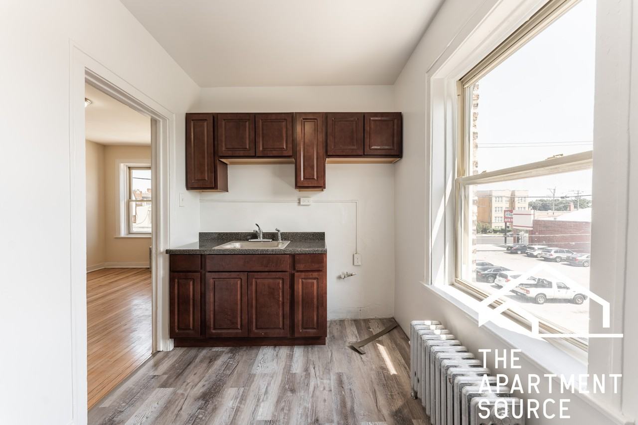 2109 Grove Ave #207 - Photo 2 of 7