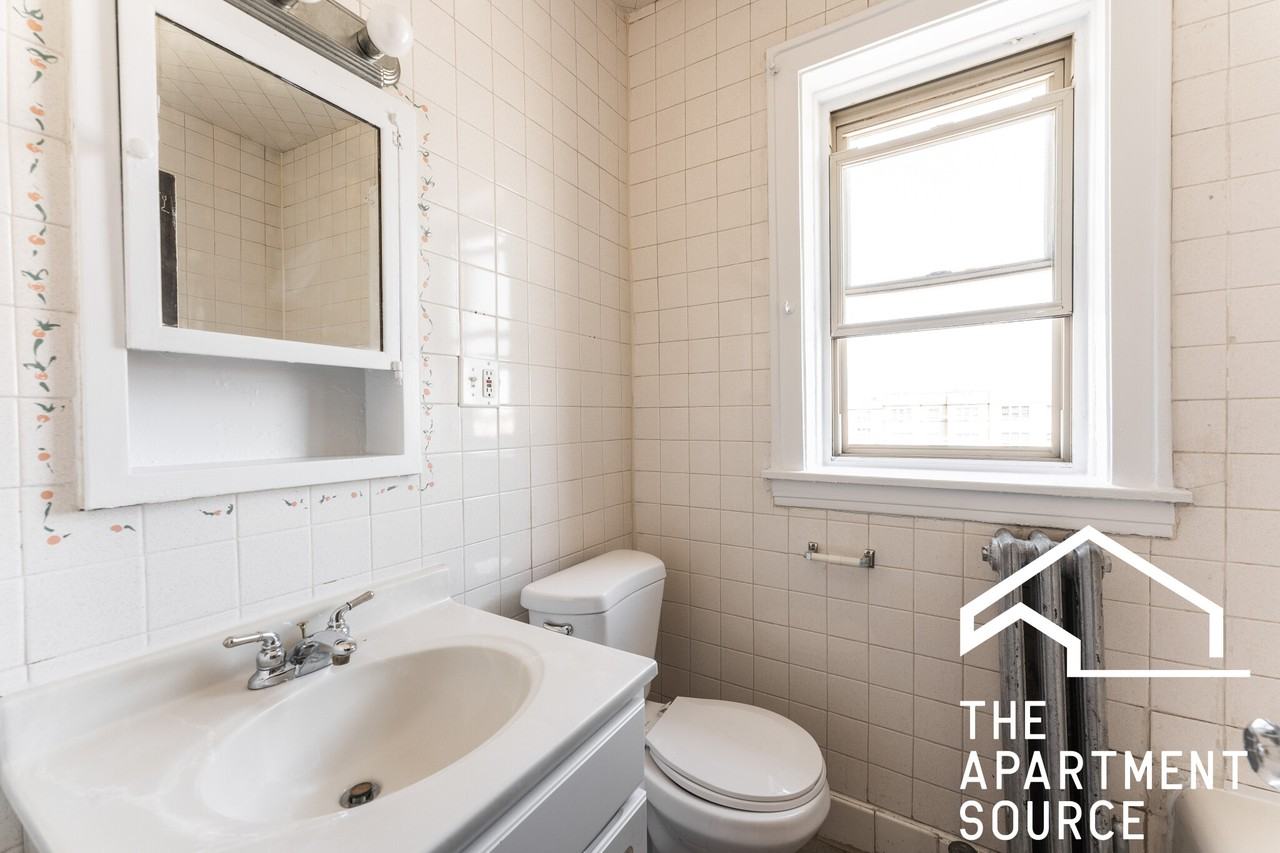 2109 Grove Ave #307 - Photo 6 of 8