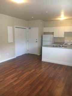 255 West Street North #6 - Photo 2 of 7