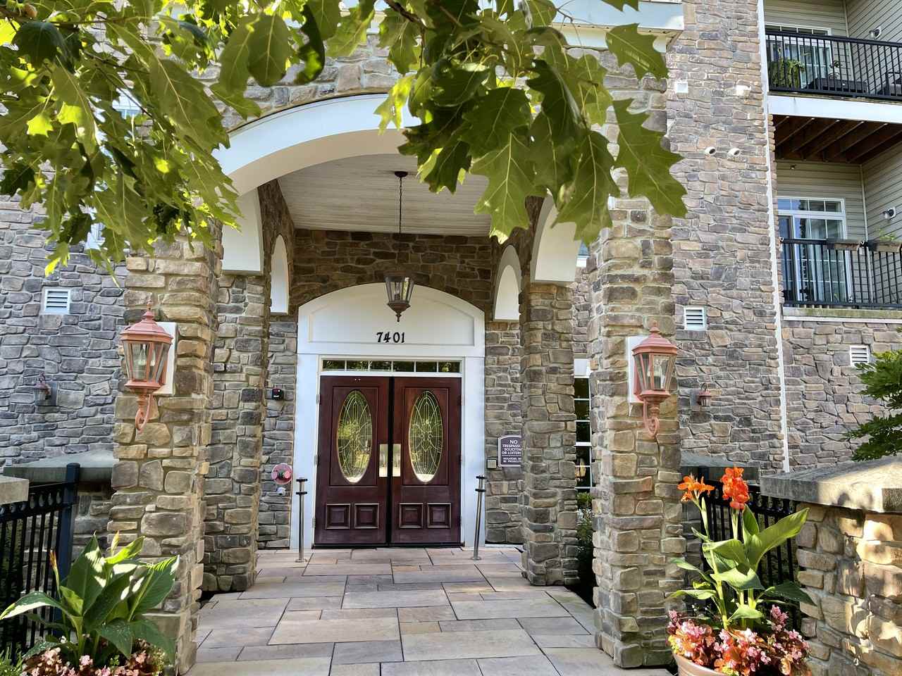 7401 Travertine Dr #402 - Photo 3 of 15