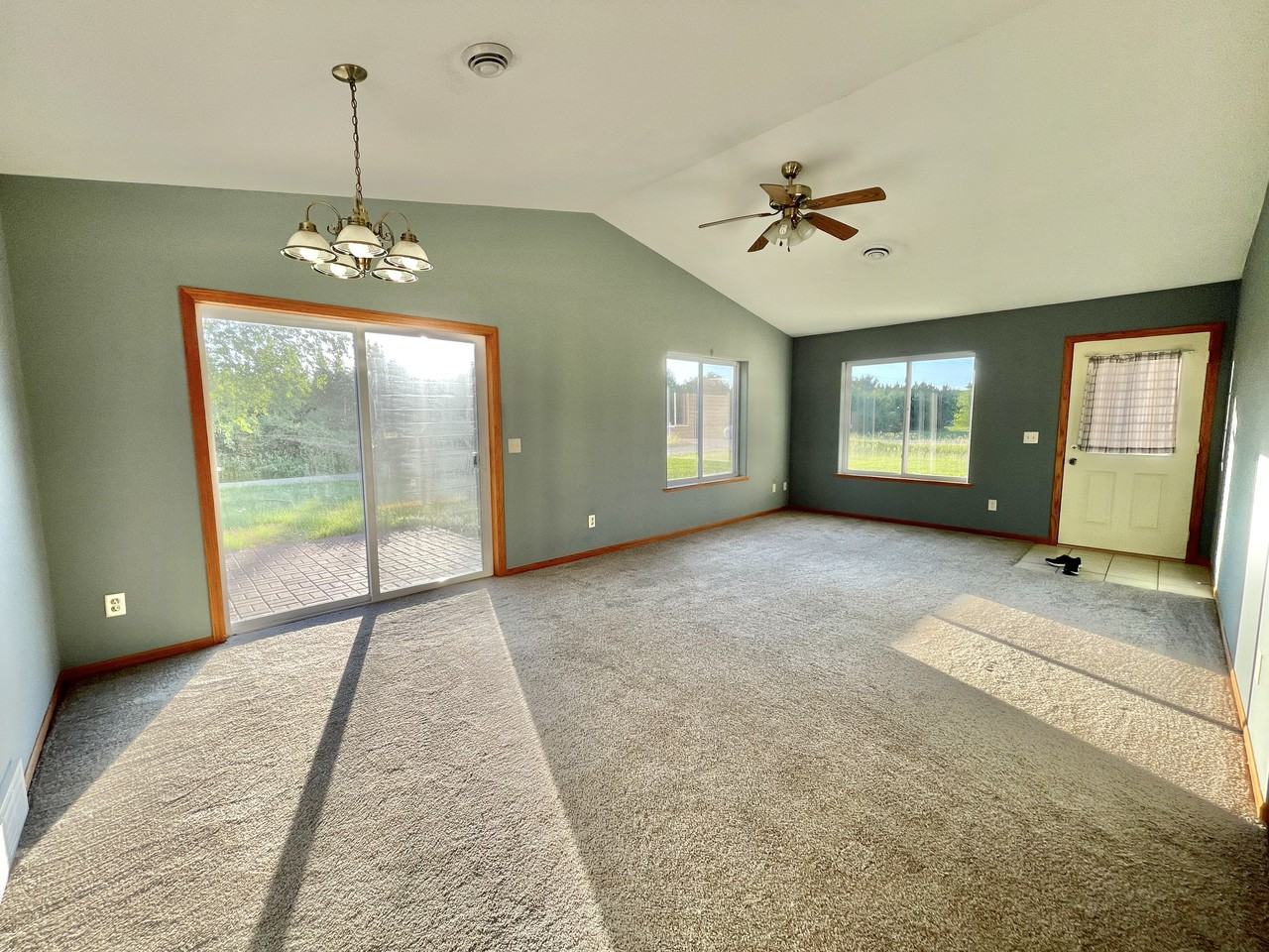 8608 N County Rd E - Photo 3 of 15